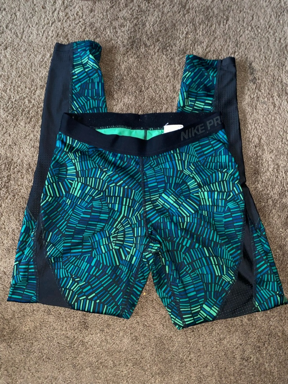 Nike Pro Women’s Patterned Compression Leggings - Teal & Black - Picture 2 of 3